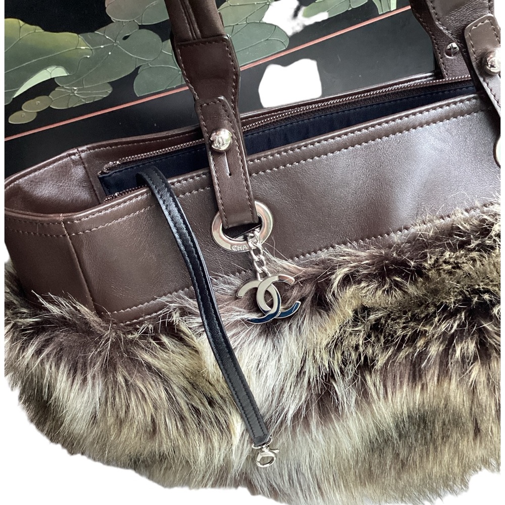 Chanel Paris Biarritz Fantasy Fur Tote. MC - Picture 12 of 16